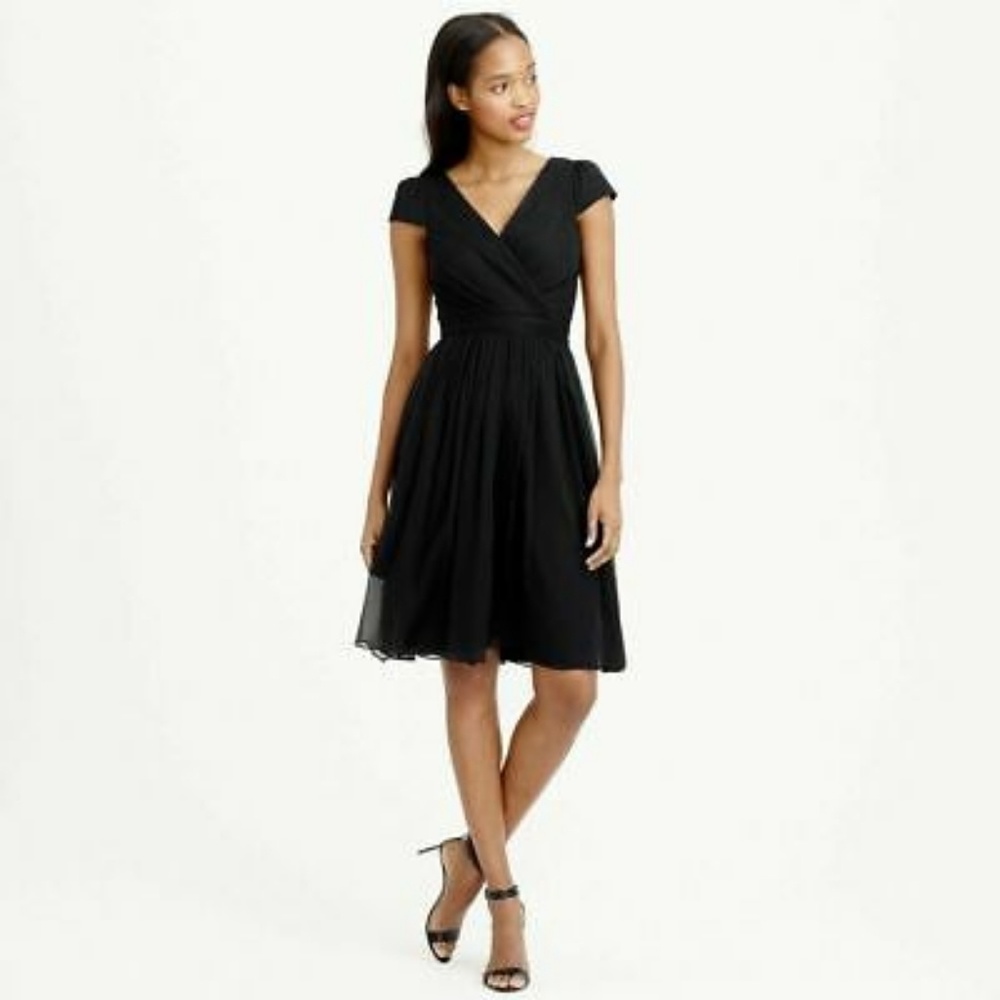 Women's V-Neck Cap Sleeve Dress in Gray - Picture 2 of 4